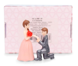 iDream Couple Miniature Showpiece – Pink Resin Love Figurine Set of 2