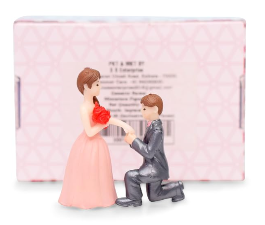 iDream Couple Miniature Showpiece – Pink Resin Love Figurine Set of 2