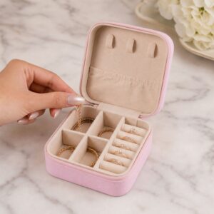Mini PU Leather Jewellery Box – Portable Travel Case for Rings, Earrings & Necklaces